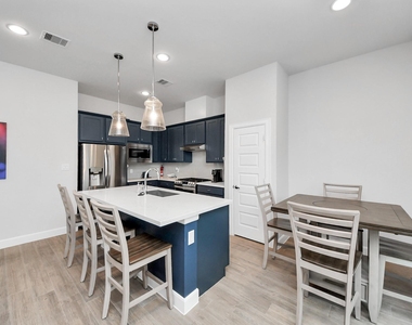 651 Press Street - Photo Thumbnail 28