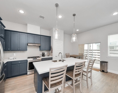 651 Press Street - Photo Thumbnail 29