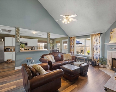 4111 Boulder Drive - Photo Thumbnail 3