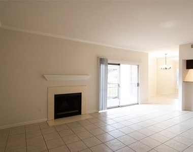 6500 Harbor Town Drive - Photo Thumbnail 2