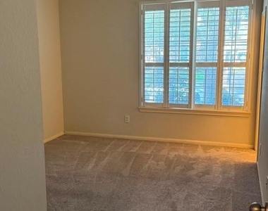 3511 Cedar Hill Court - Photo Thumbnail 42