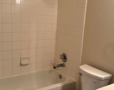 3511 Cedar Hill Court - Photo Thumbnail 35