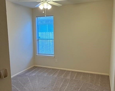 3511 Cedar Hill Court - Photo Thumbnail 31