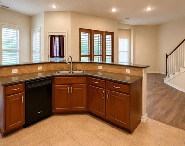 3511 Cedar Hill Court - Photo Thumbnail 12
