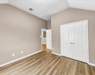 2012 Haven Springs Lane - Photo Thumbnail 14