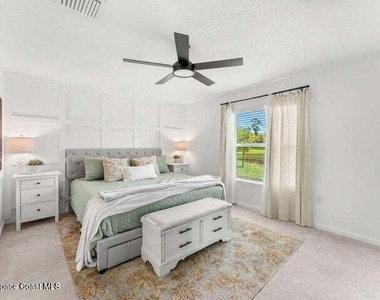 661 Papillon Street Sw - Photo Thumbnail 11