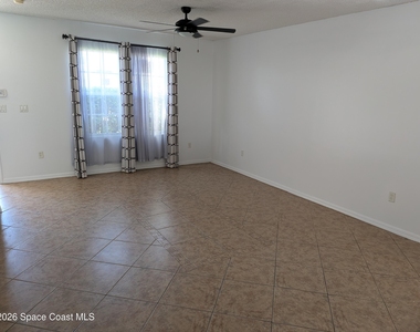 290 Marion Place - Photo Thumbnail 3