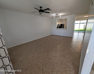 290 Marion Place - Photo Thumbnail 9