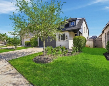 29821 Ellwood Lane - Photo Thumbnail 2
