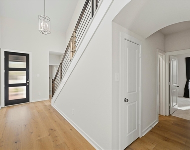 29821 Ellwood Lane - Photo Thumbnail 3