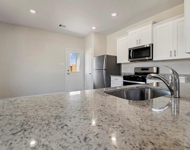 15511 Caramel Springs Drive - Photo Thumbnail 8
