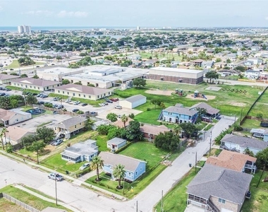 2119 67th St Street - Photo Thumbnail 17