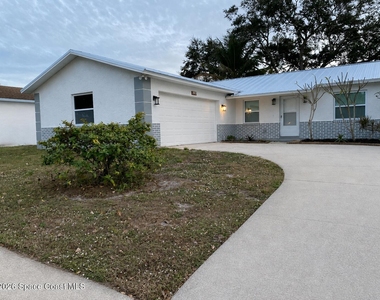 2921 College View Drive - Photo Thumbnail 1