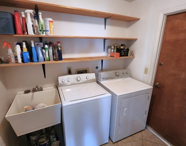 1244 Lakeview Drive - Photo Thumbnail 17