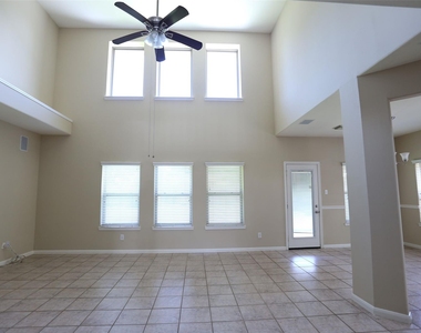 3327 Summerwood Lane - Photo Thumbnail 9