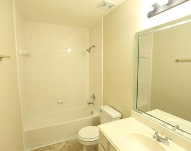 3327 Summerwood Lane - Photo Thumbnail 31