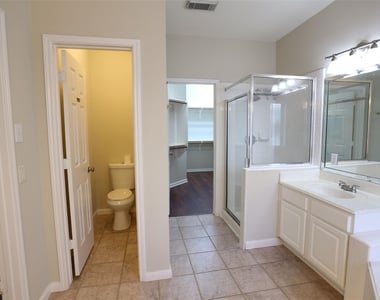 3327 Summerwood Lane - Photo Thumbnail 19