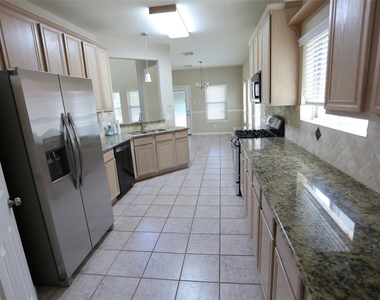 3327 Summerwood Lane - Photo Thumbnail 5