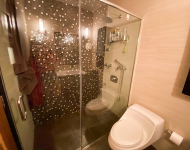 145 East 48th Street - Photo Thumbnail 8