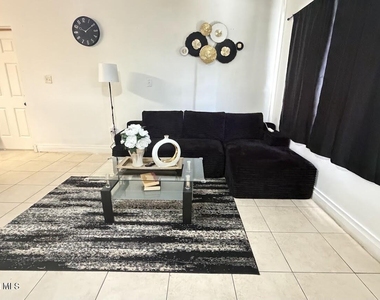 2847 Colbert Circle - Photo Thumbnail 17