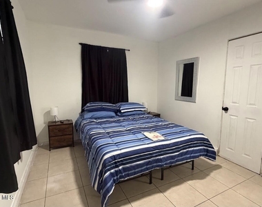 2847 Colbert Circle - Photo Thumbnail 7