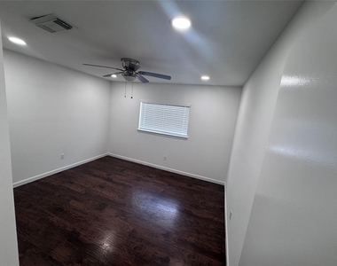 17002 Judyleigh Drive - Photo Thumbnail 24