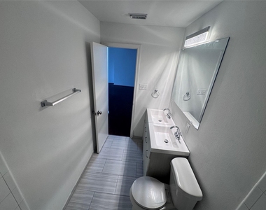 17002 Judyleigh Drive - Photo Thumbnail 27