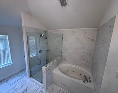 17002 Judyleigh Drive - Photo Thumbnail 17