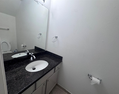 17002 Judyleigh Drive - Photo Thumbnail 34