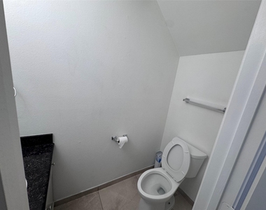 17002 Judyleigh Drive - Photo Thumbnail 33