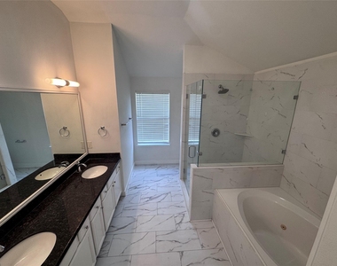 17002 Judyleigh Drive - Photo Thumbnail 16