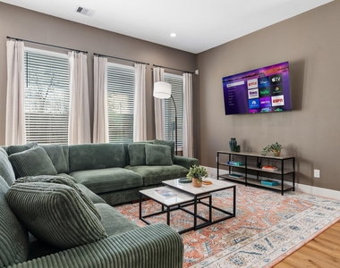 2708 Noble Street - Photo Thumbnail 14