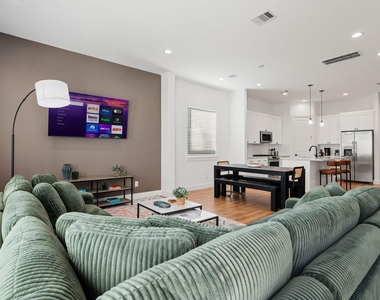 2708 Noble Street - Photo Thumbnail 15