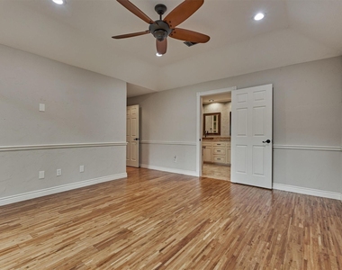 30 Cottage Grove Place - Photo Thumbnail 25