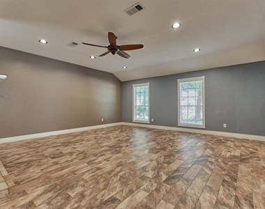 30 Cottage Grove Place - Photo Thumbnail 10