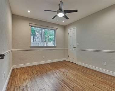 30 Cottage Grove Place - Photo Thumbnail 33