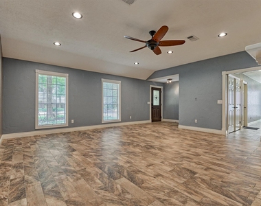 30 Cottage Grove Place - Photo Thumbnail 11