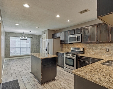 30 Cottage Grove Place - Photo Thumbnail 14