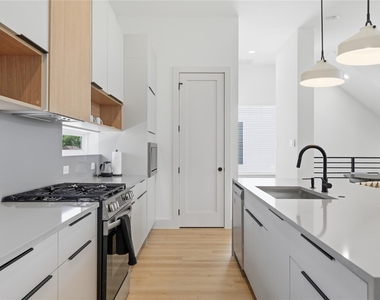 5507 Hershe Street - Photo Thumbnail 27