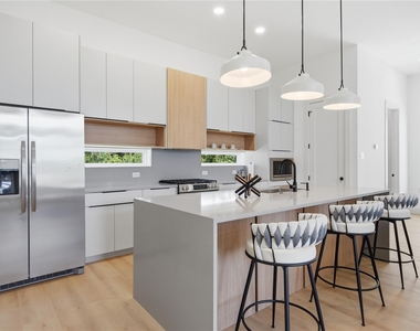 5507 Hershe Street - Photo Thumbnail 26