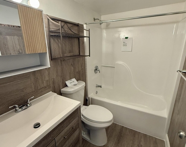 1515 Huntington Lane - Photo Thumbnail 15