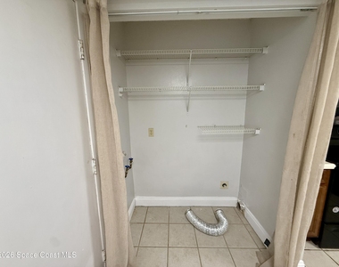 1515 Huntington Lane - Photo Thumbnail 4