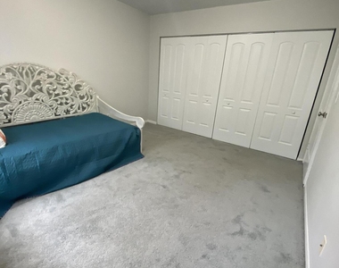 420 Dove Lane - Photo Thumbnail 13