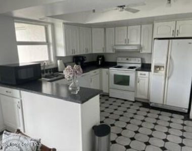 420 Dove Lane - Photo Thumbnail 4