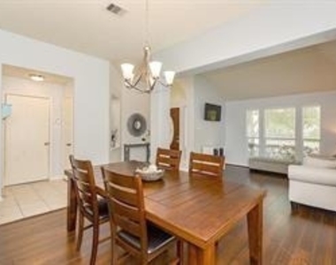 20510 Glademill Court - Photo Thumbnail 4