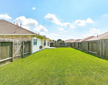 20510 Glademill Court - Photo Thumbnail 11