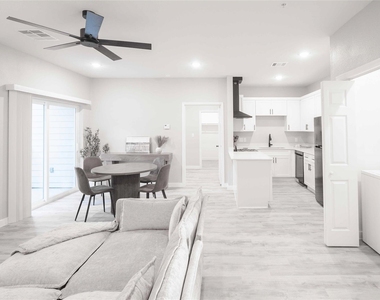 2101 Reinke - Photo Thumbnail 4