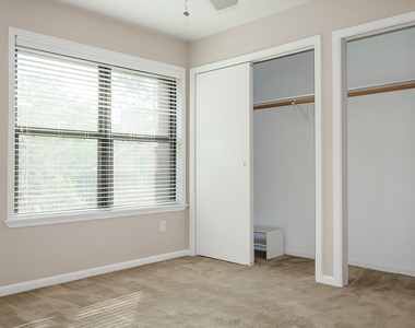787 Davis Road - Photo Thumbnail 35