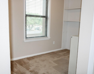787 Davis Road - Photo Thumbnail 37