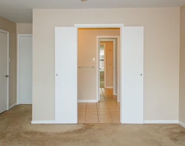 787 Davis Road - Photo Thumbnail 28